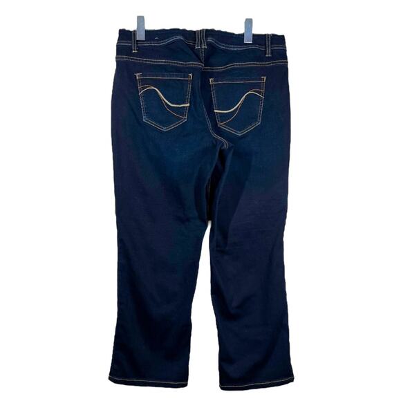 Lane Bryant Women’s Jeans Genius Fit Crop Dark Wash Mid Rise Plus Size 14 - Picture 2 of 6